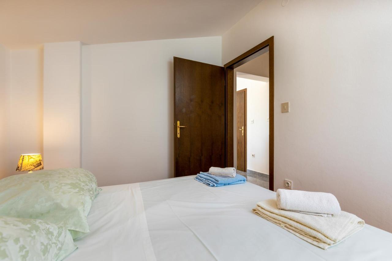 Apartments Rabac 828 エクステリア 写真