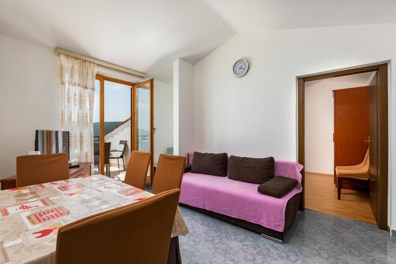 Apartments Rabac 828 エクステリア 写真