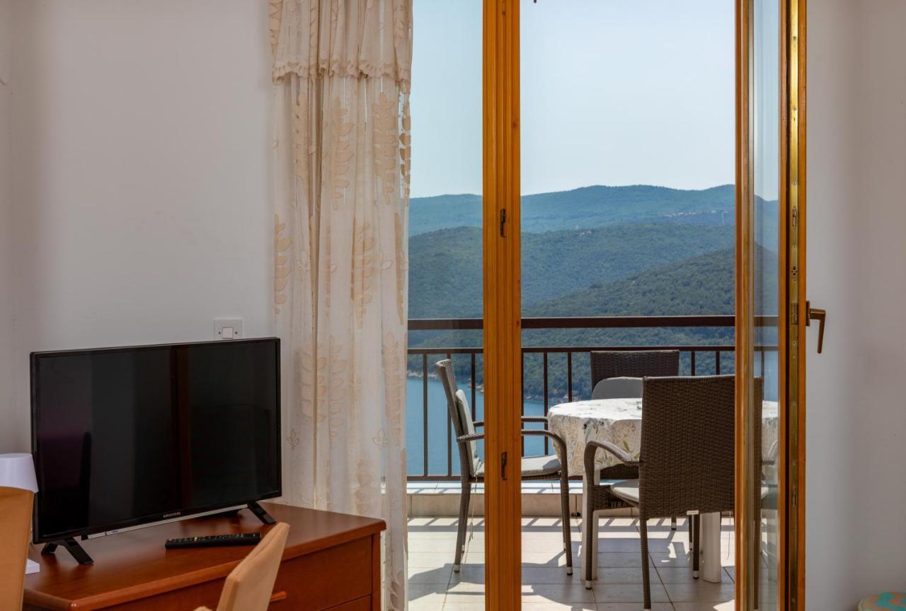 Apartments Rabac 828 エクステリア 写真
